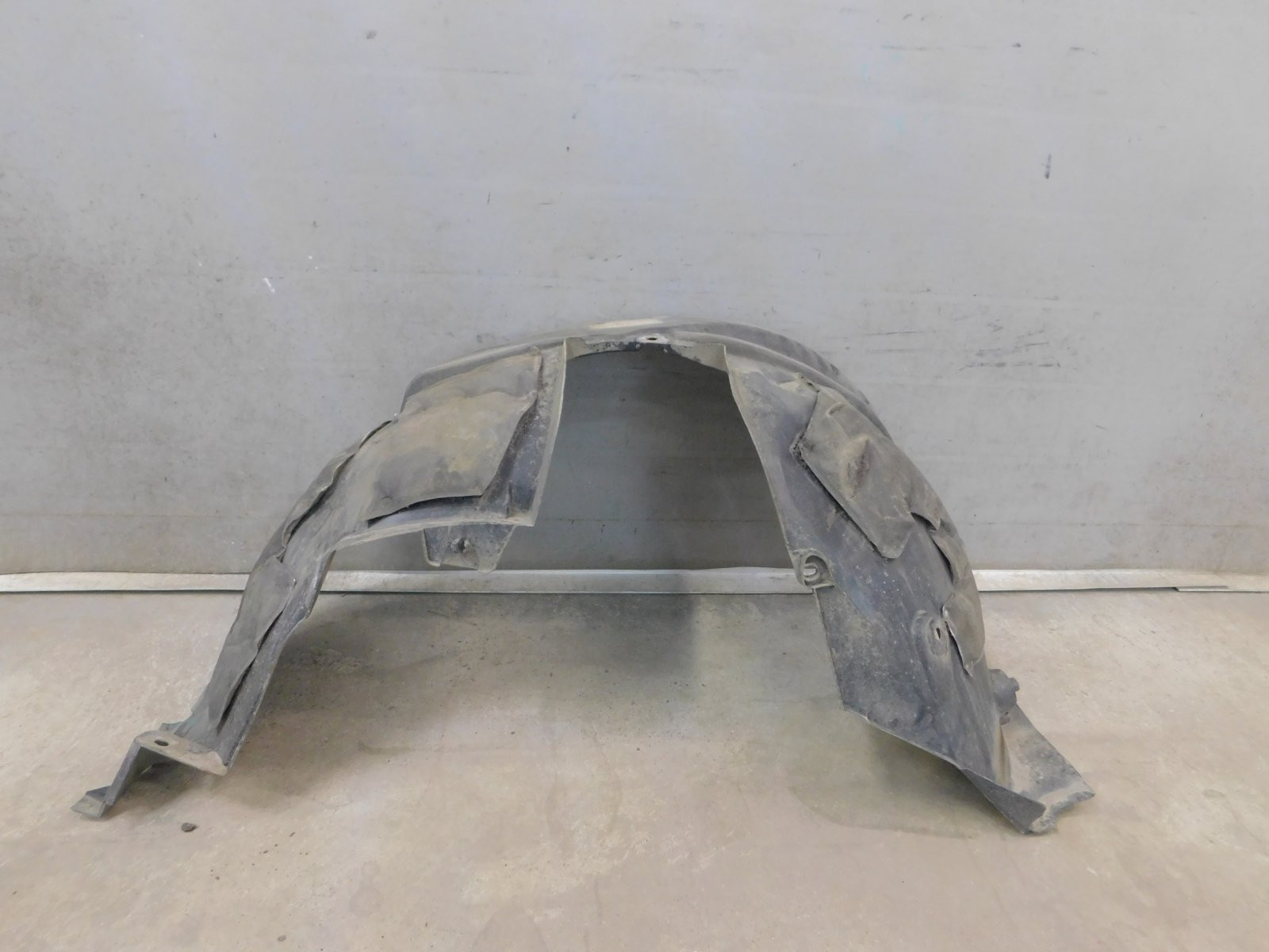 Локер передний правый Renault Duster 2011>