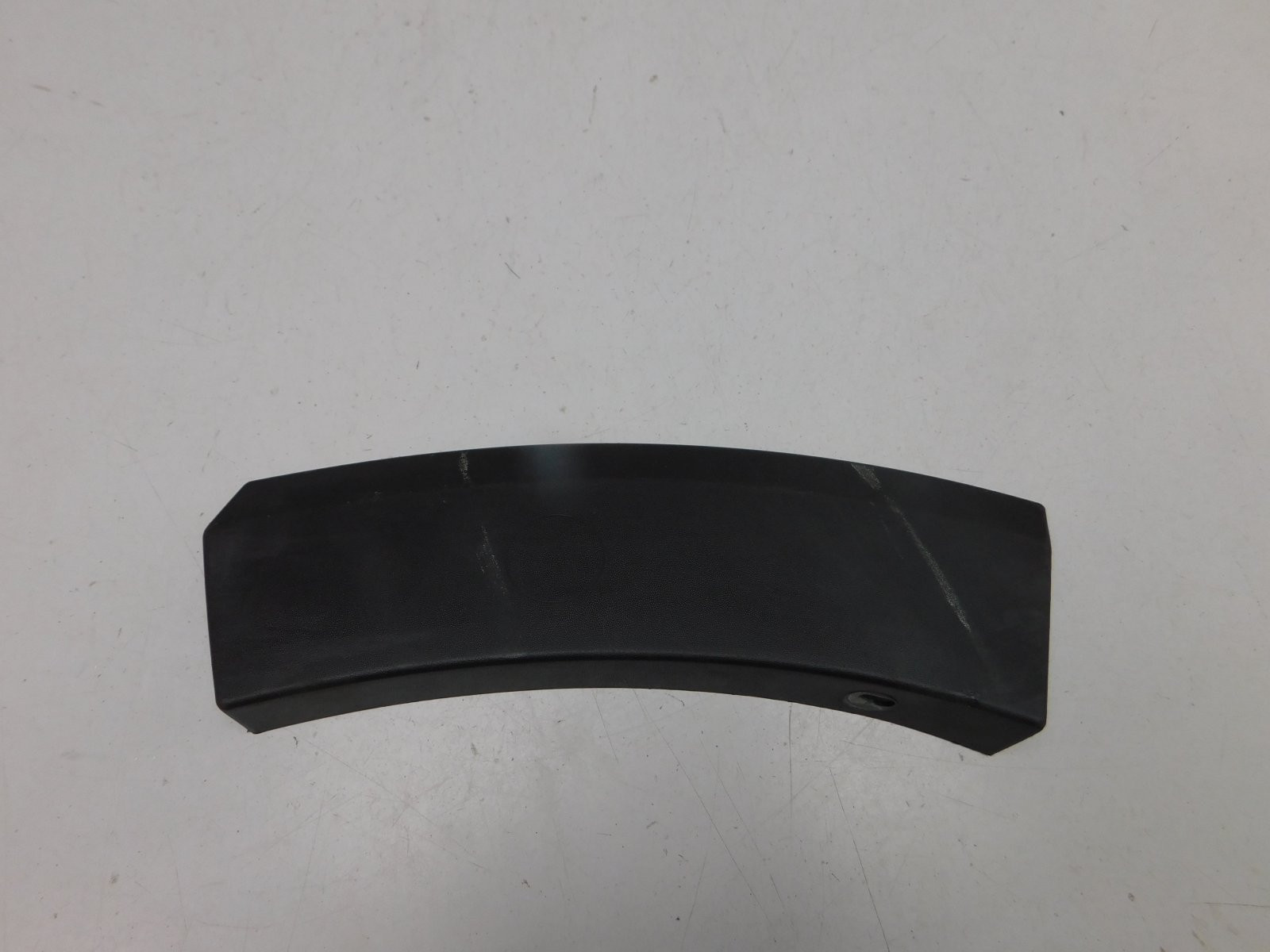 Накладка переднего бампера Renault Duster II 2021>