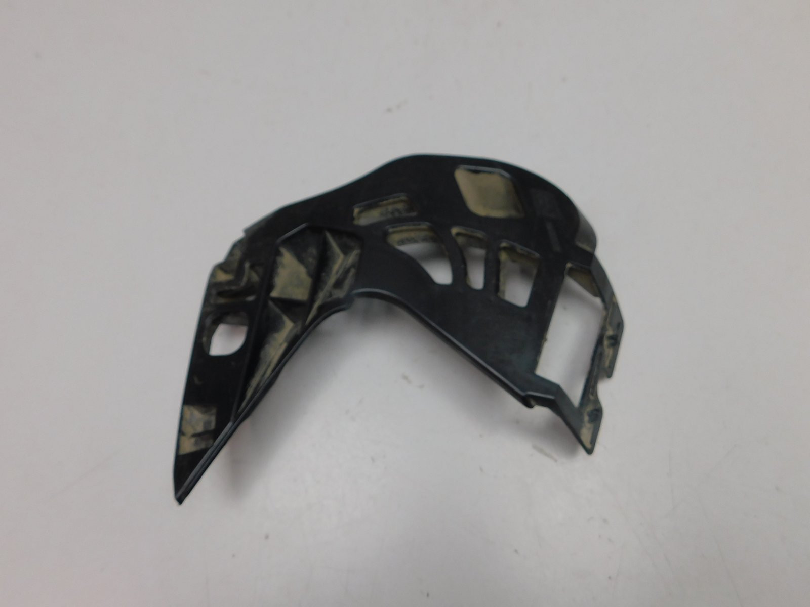 Кронштейн переднего бампера BMW 5-серия G30 2016>