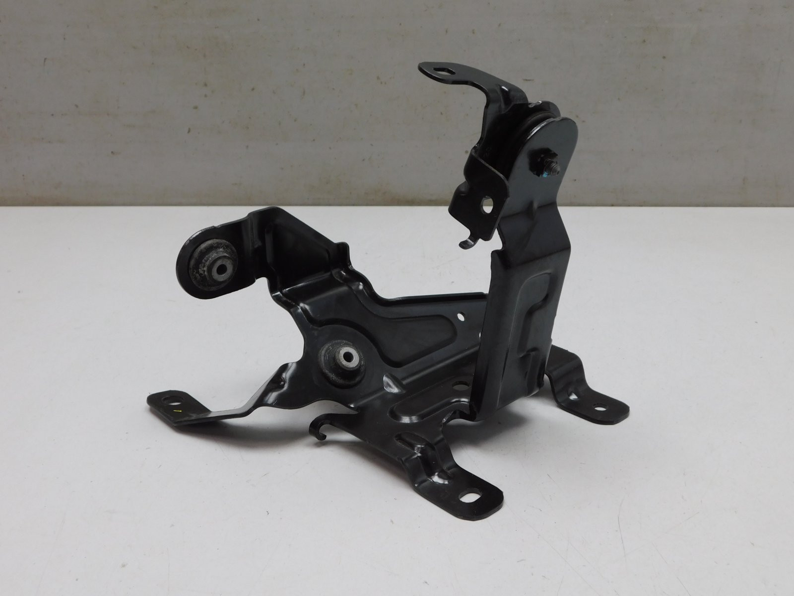 Кронштейн гидроусилителя Renault Kaptur 2016>