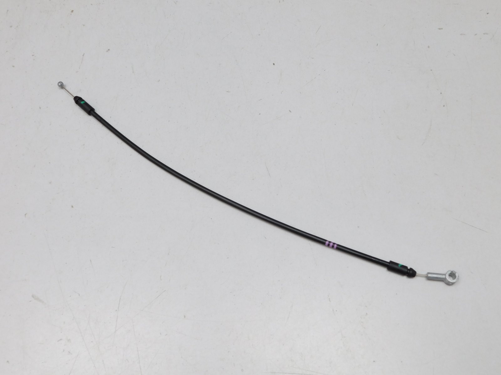 Трос открывания капота Kia Sportage 2010-2015