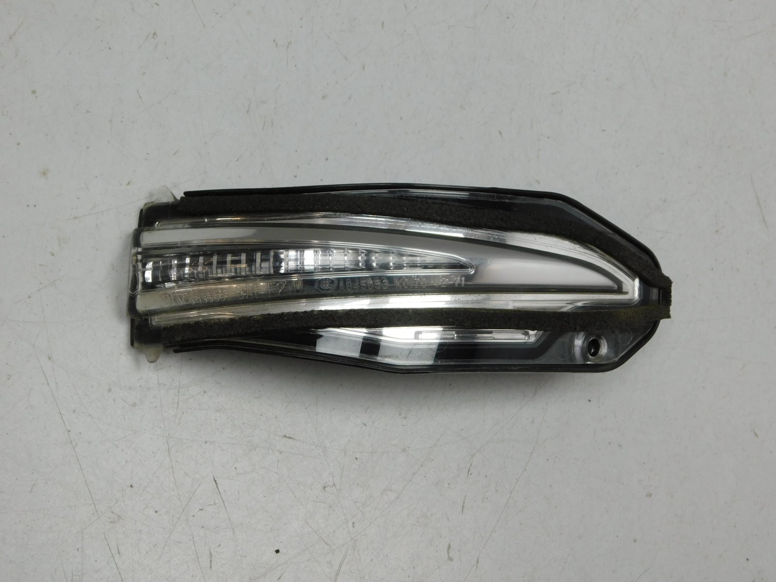 Повторитель указателя поворота Toyota RAV 4 2013-2019