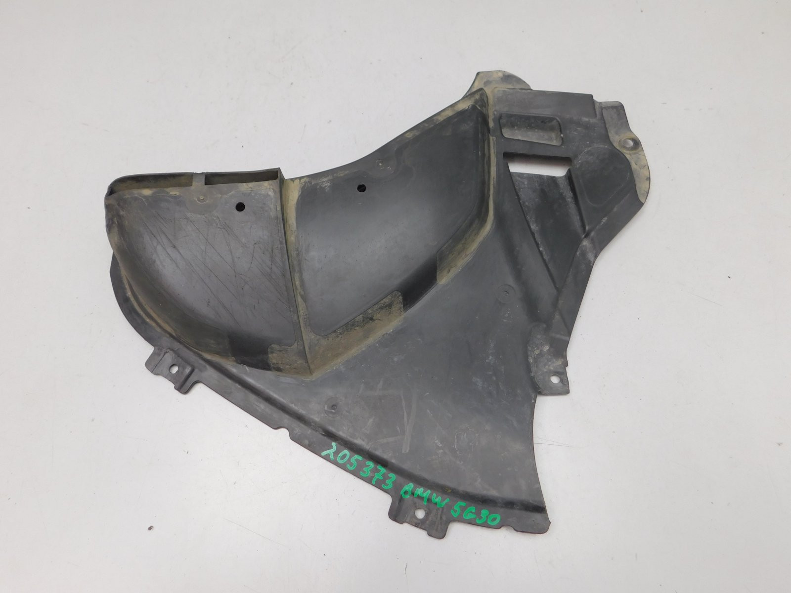 Пыльник BMW 5-серия G30 2016>