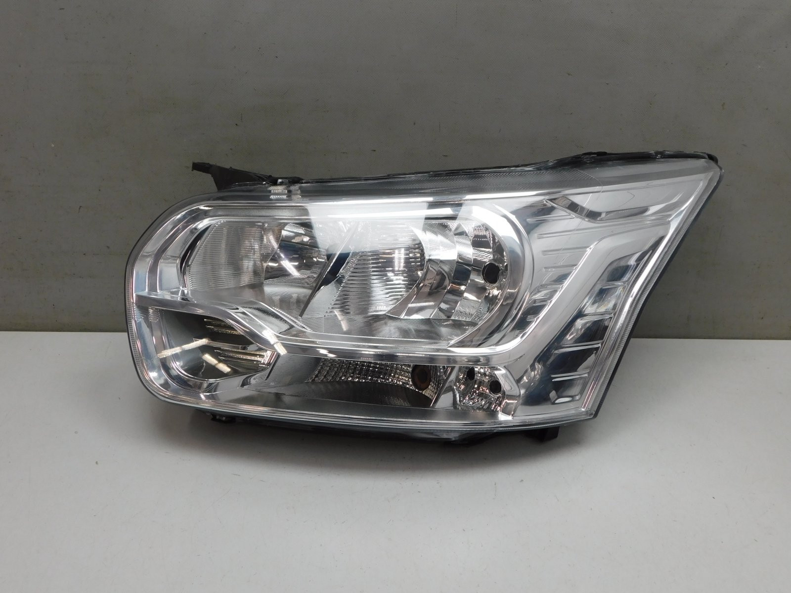 Фара левая Ford Transit 2014>