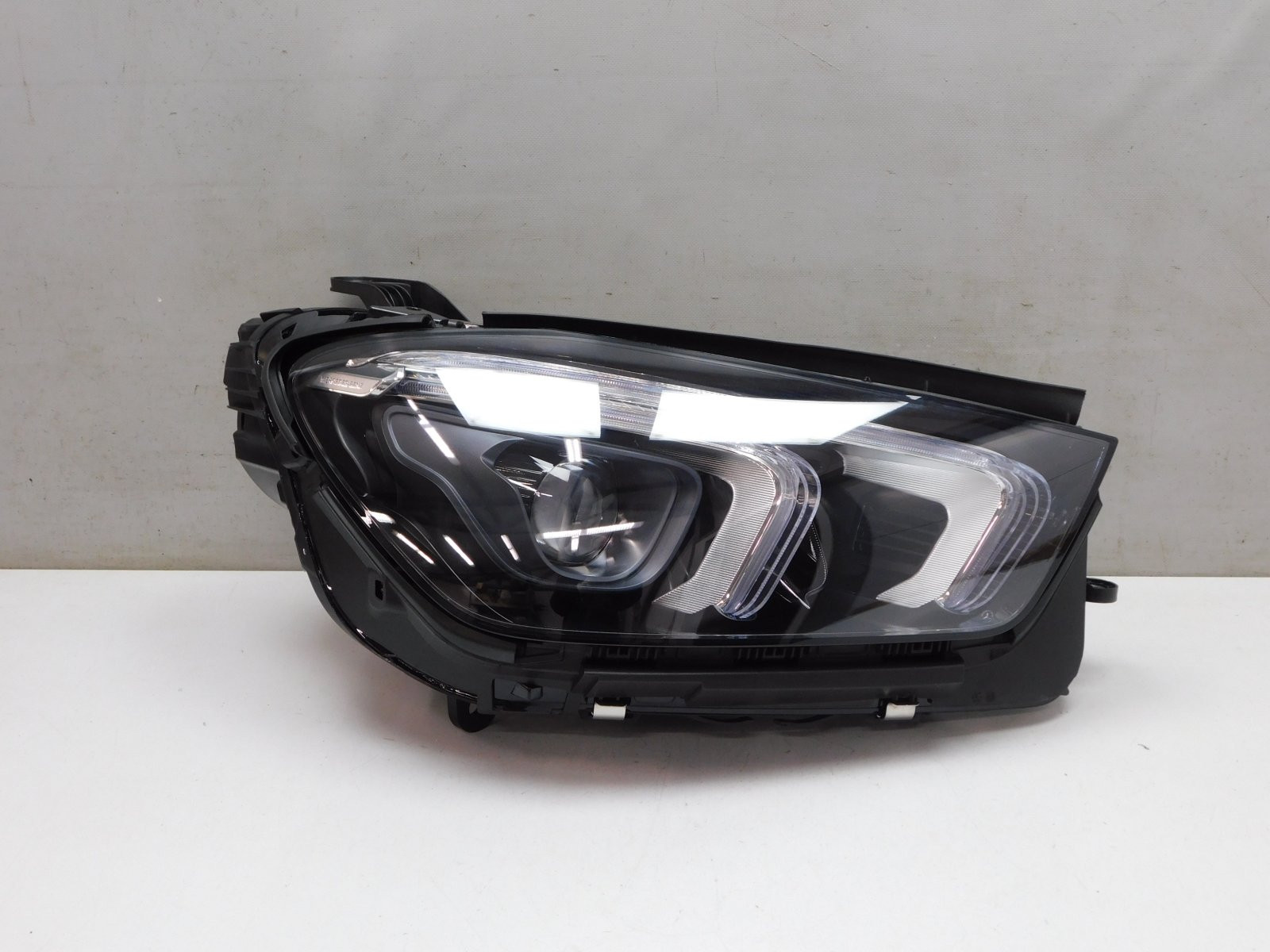 Фара правая Mercedes-Benz GLE W167 2018>