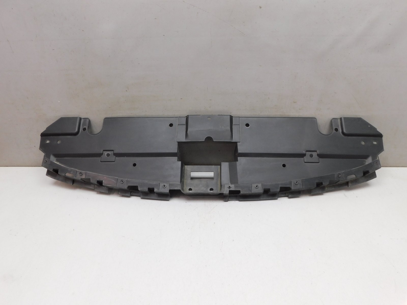 Накладка на решетку радиатора Omoda C5 2022>