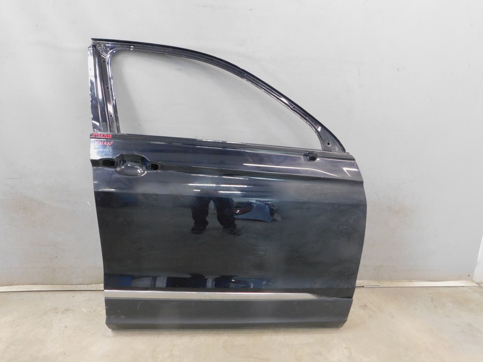 Дверь передняя правая Volkswagen Tiguan 2017>