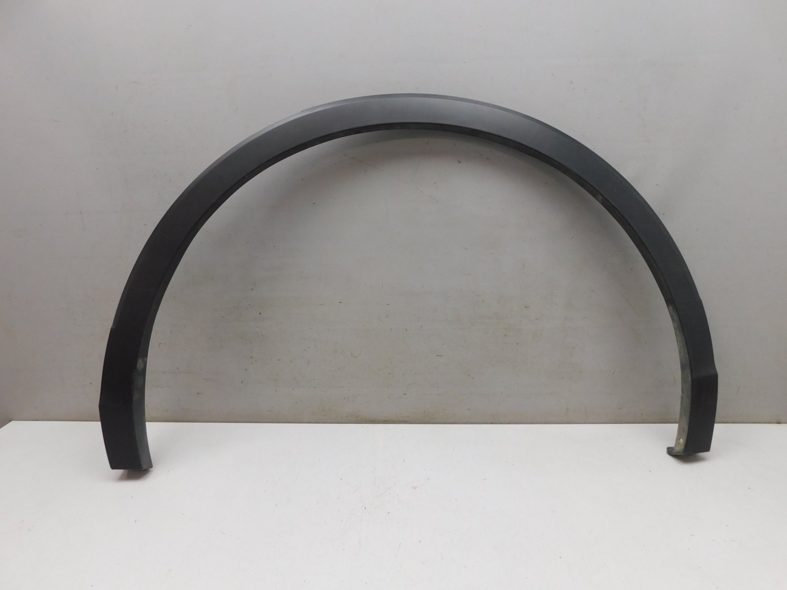 Накладка крыла заднего  левого Volkswagen Tiguan 2017>