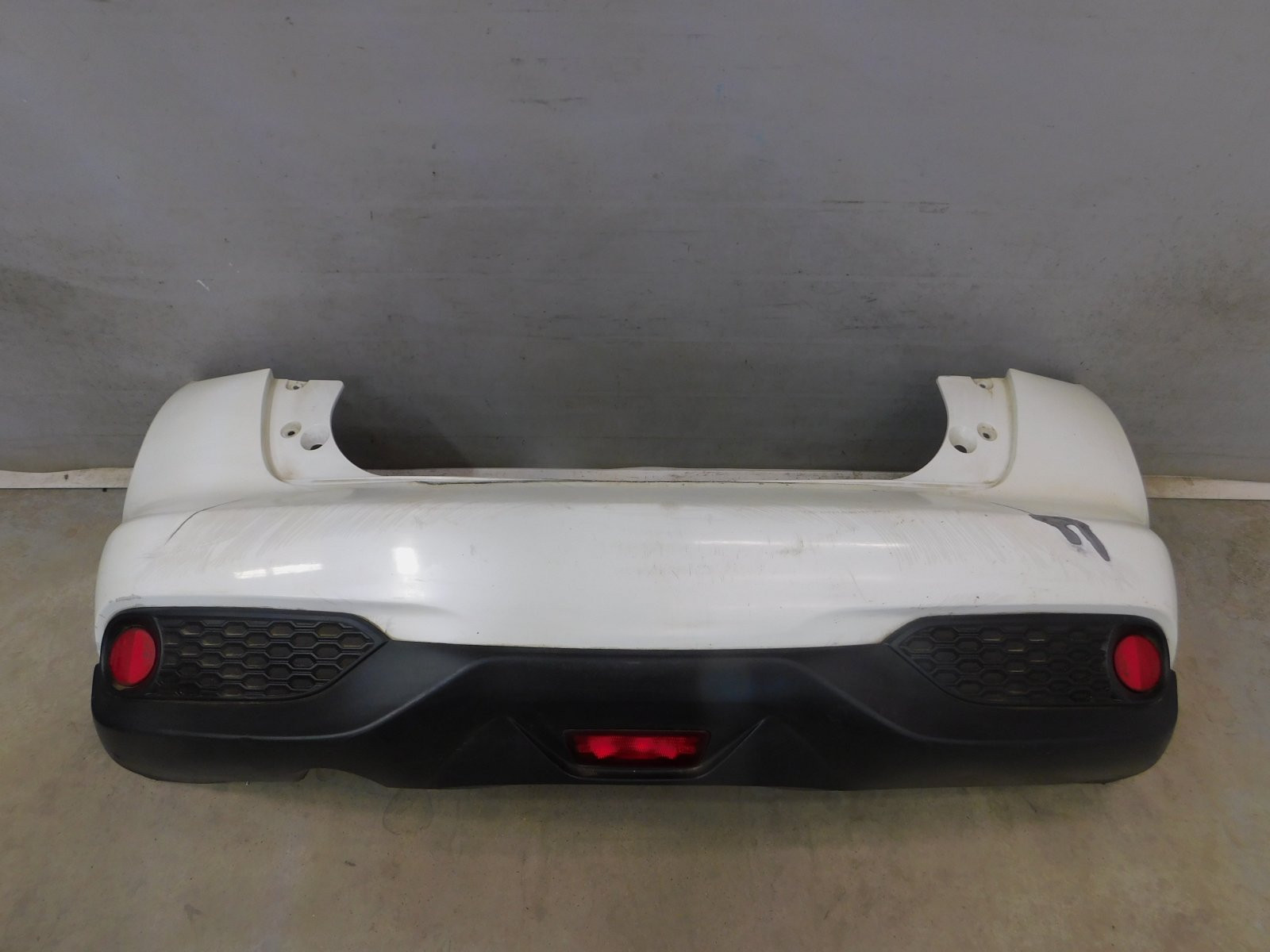 Бампер задний Nissan Juke 2011>