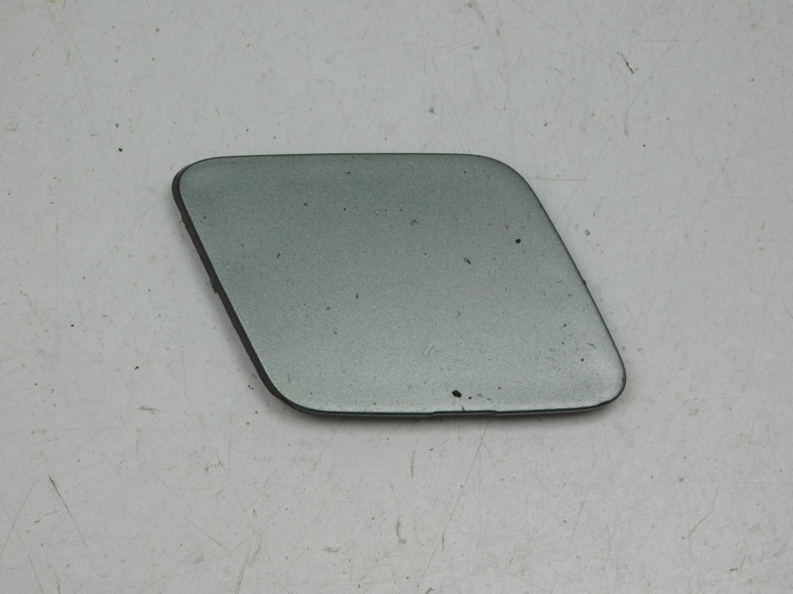 Заглушка буксировочного крюка Chevrolet Cobalt 2012>