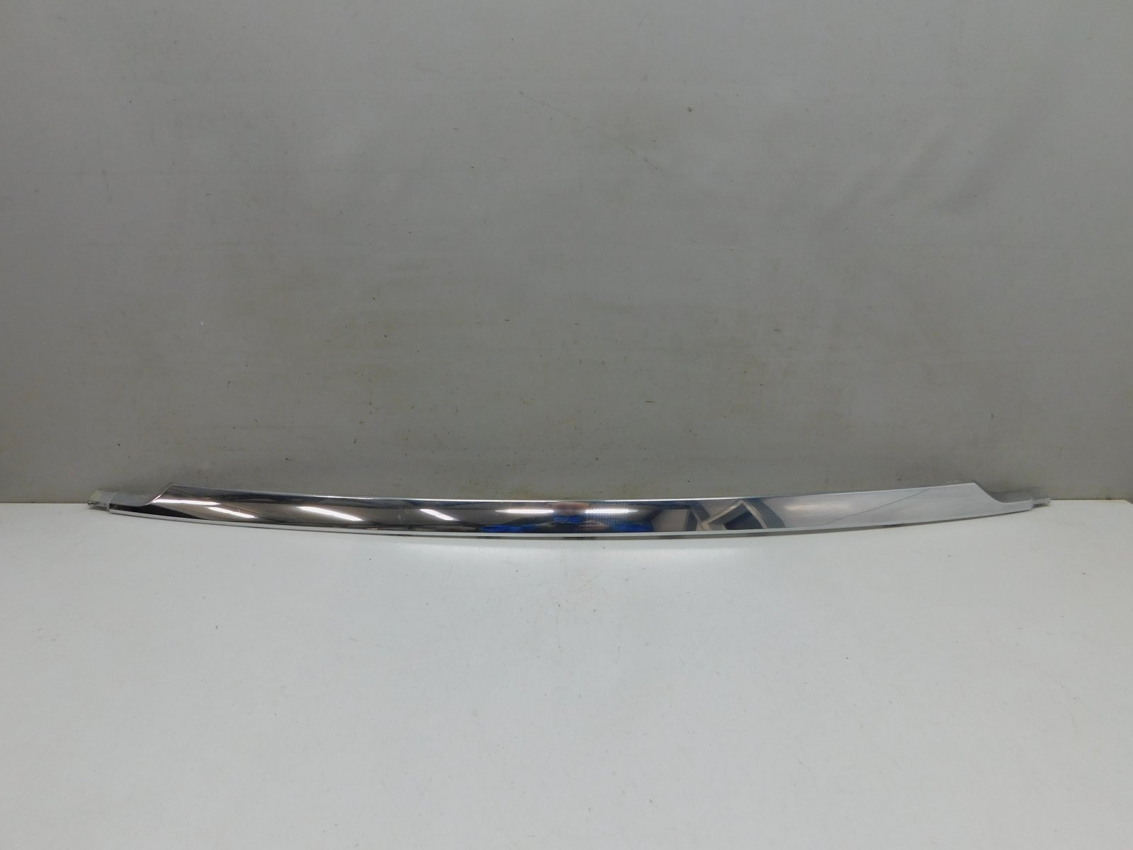 Молдинг заднего бампера Volvo XC90 2015>