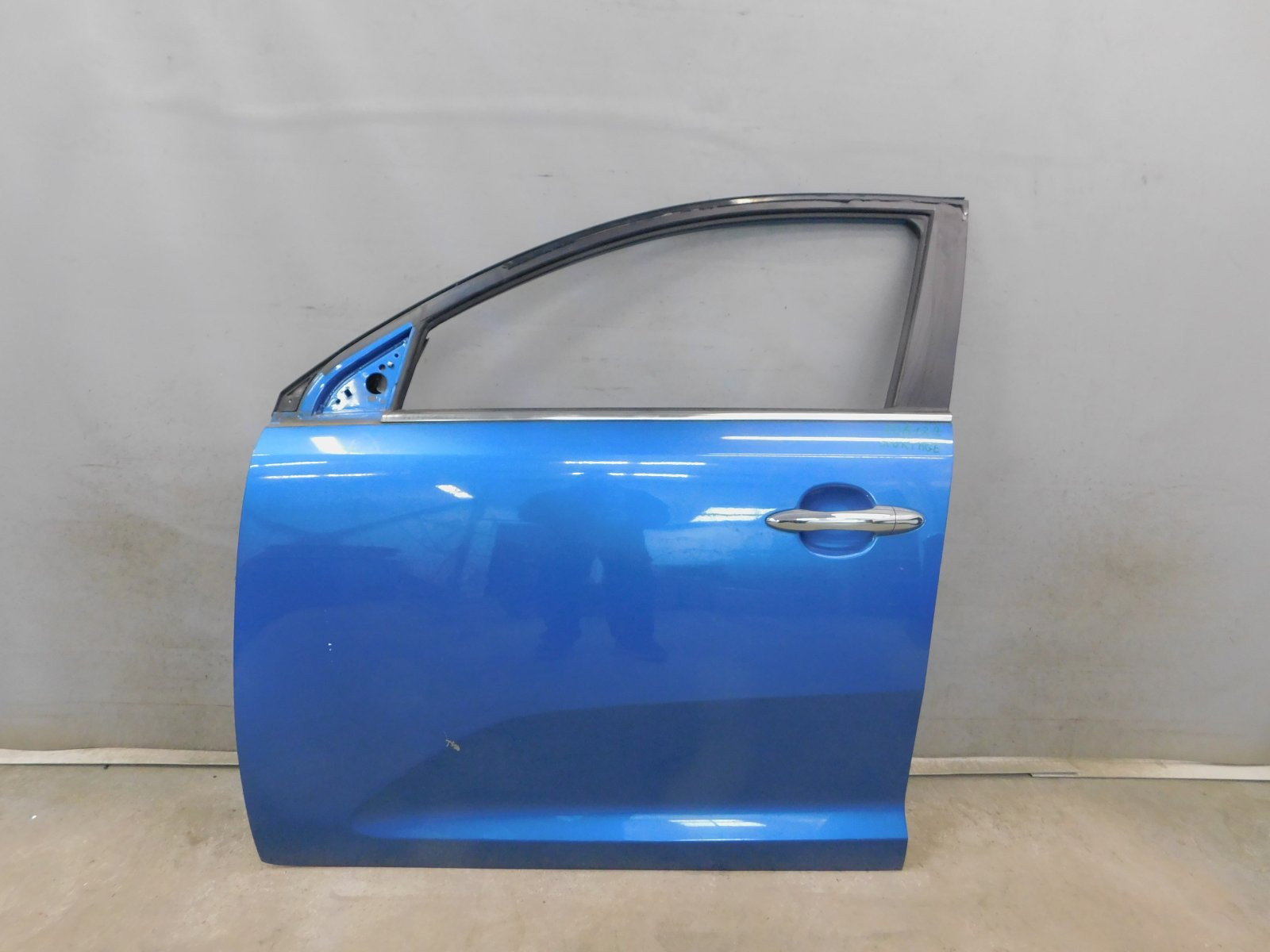 Дверь передняя левая Kia Sportage 2010-2015