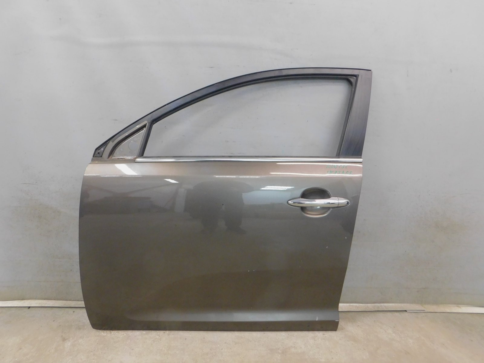 Дверь передняя левая Kia Sportage 2010-2015