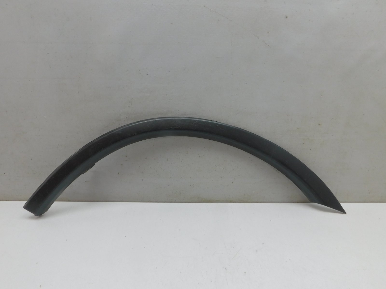 Накладка крыла заднего  левого Mitsubishi Outlander 2012>