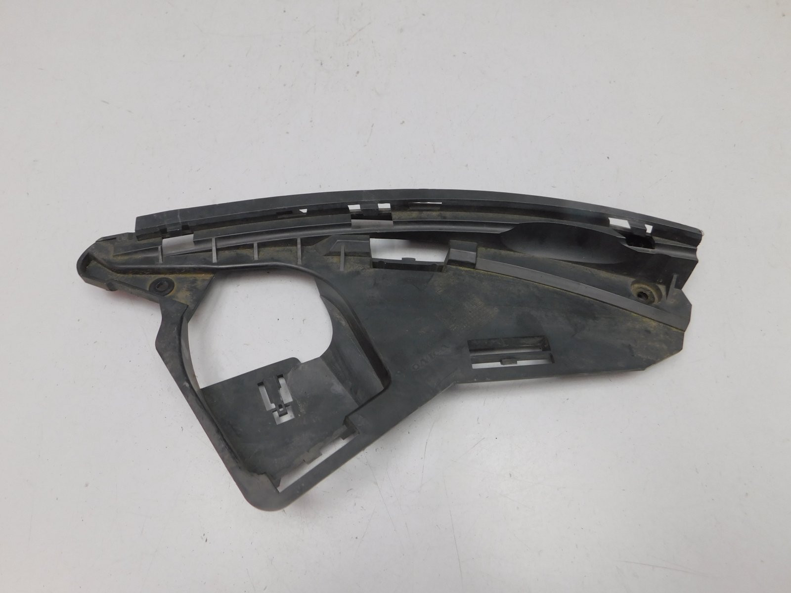 Кронштейн переднего бампера Volvo XC60 2008-2017