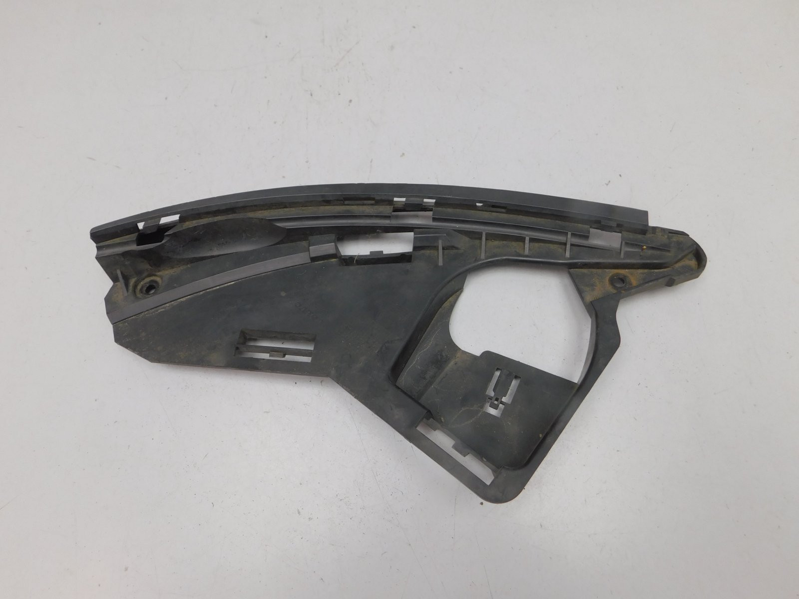 Кронштейн переднего бампера Volvo XC60 2008-2017