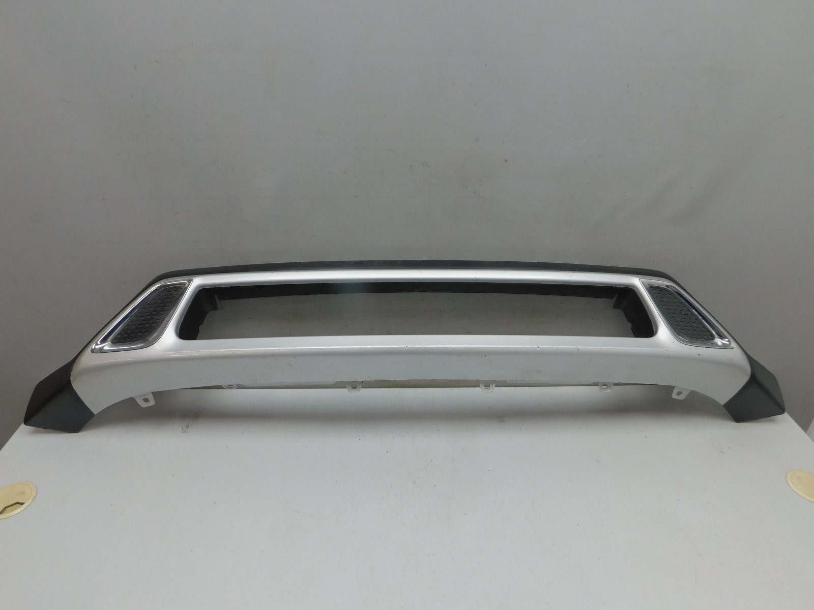 Накладка переднего бампера Mitsubishi Outlander 2012>