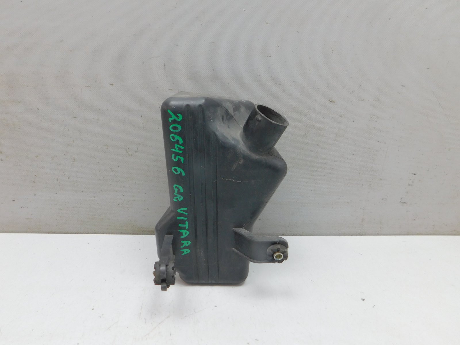 Резонатор воздушного фильтра Suzuki Grand Vitara 2006>