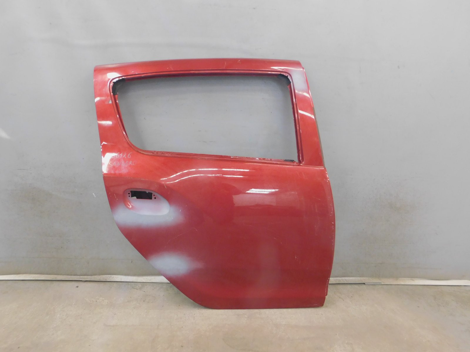 Дверь задняя правая Renault Sandero 2014>