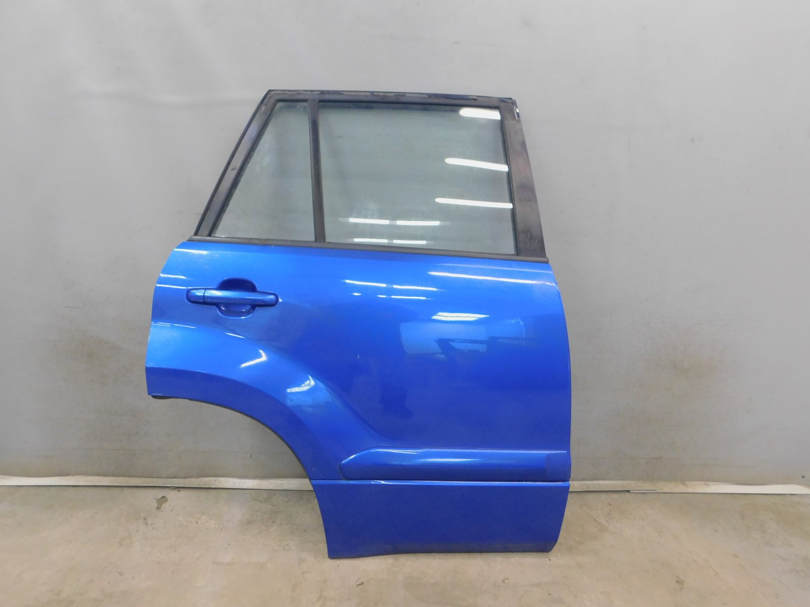 Дверь задняя правая Suzuki Grand Vitara 2006>