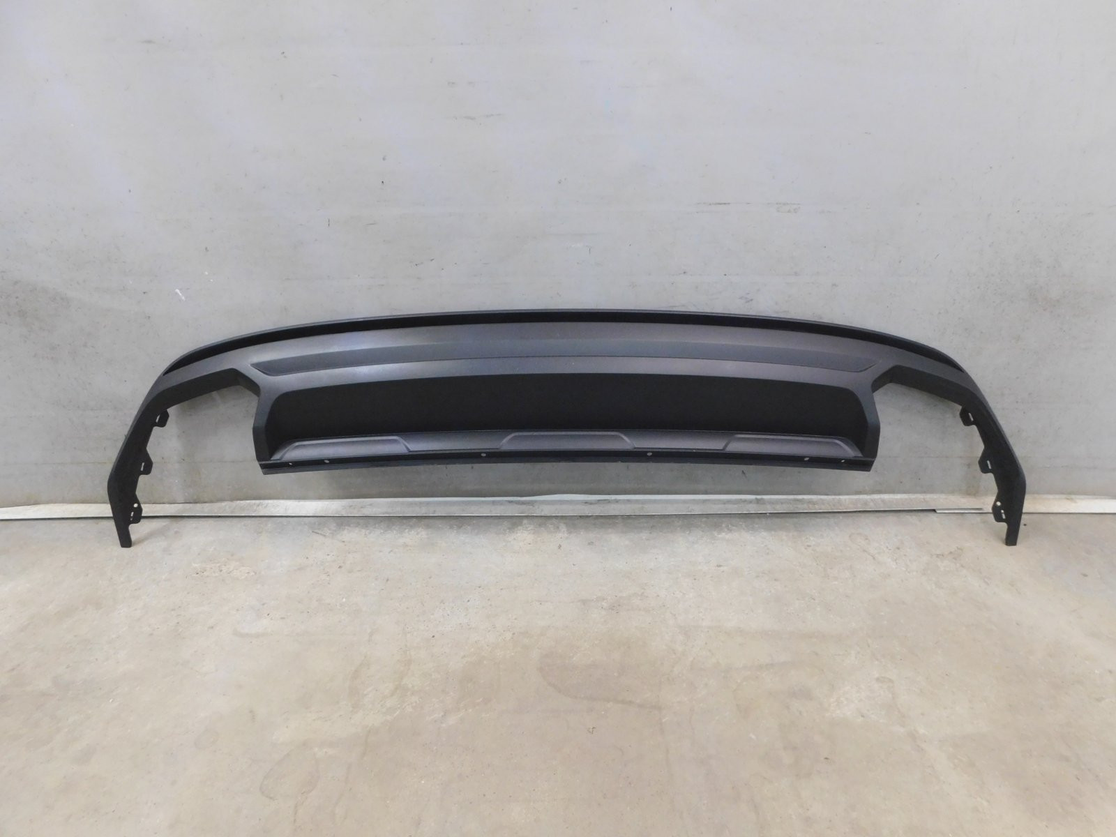 Юбка задняя Volkswagen Touareg 2018>