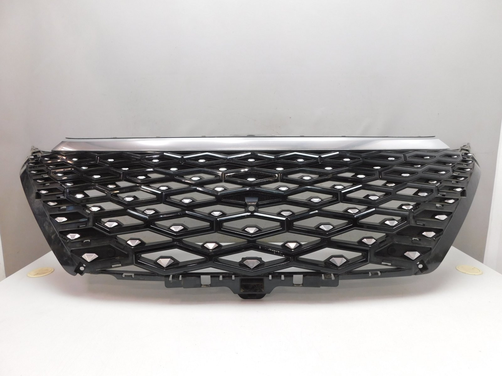 Решетка радиатора Omoda C5 2022>