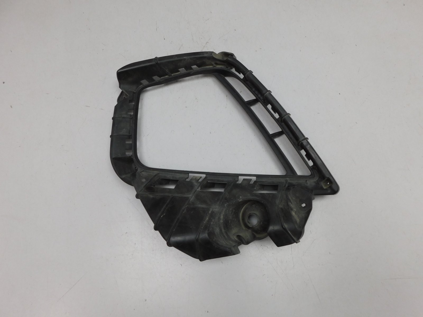 Кронштейн переднего бампера Hyundai Tucson IV 2020>