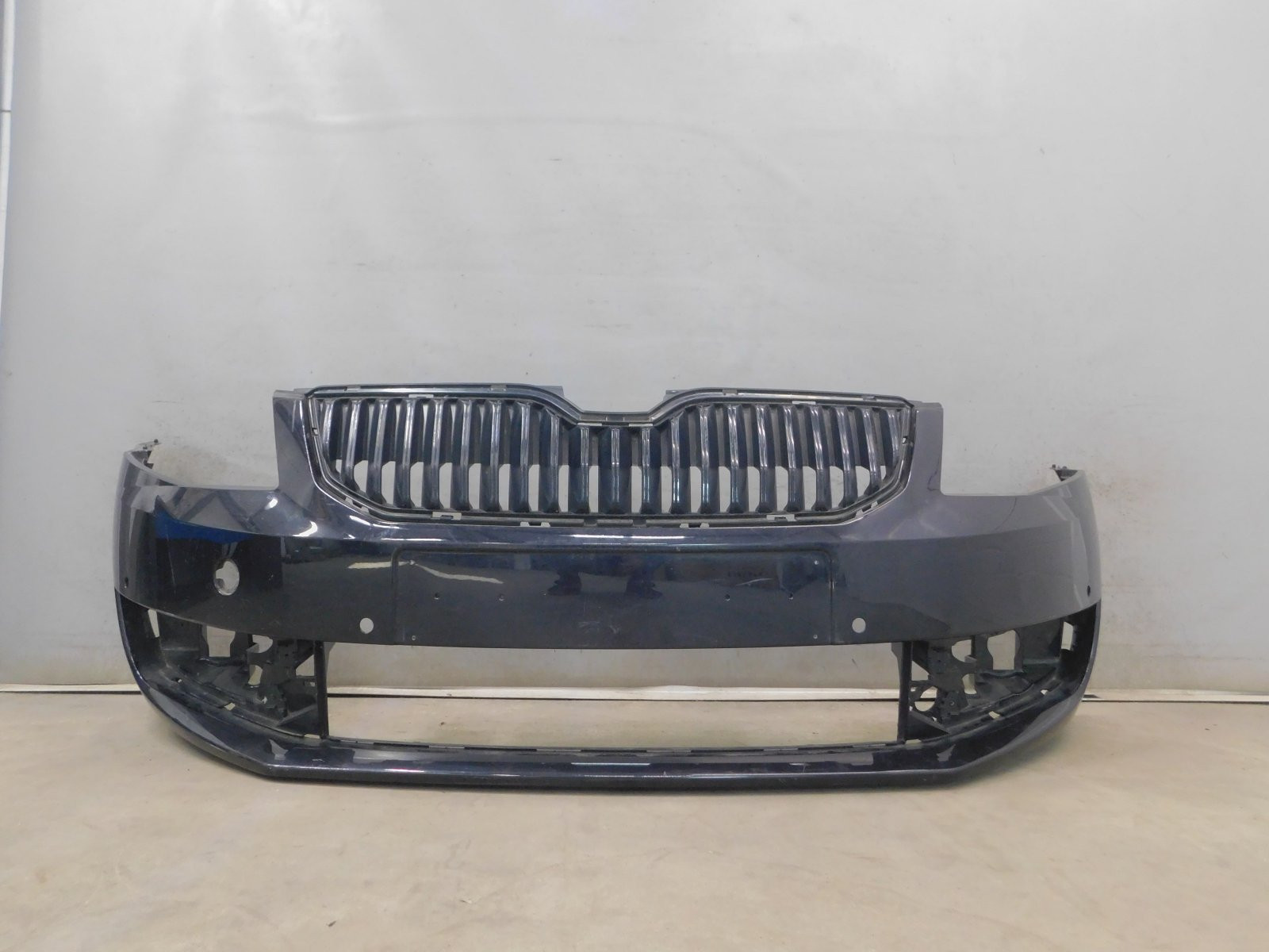 Бампер передний Skoda Octavia III (A7) 2013-2020