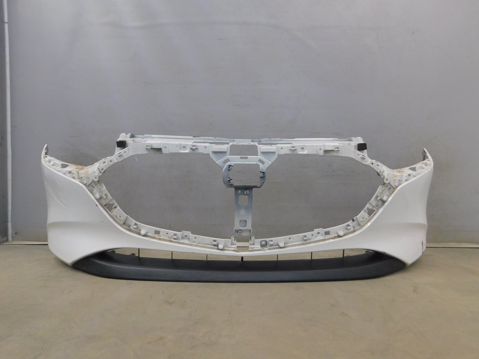 Бампер передний Mazda 3 (BP) 2019>