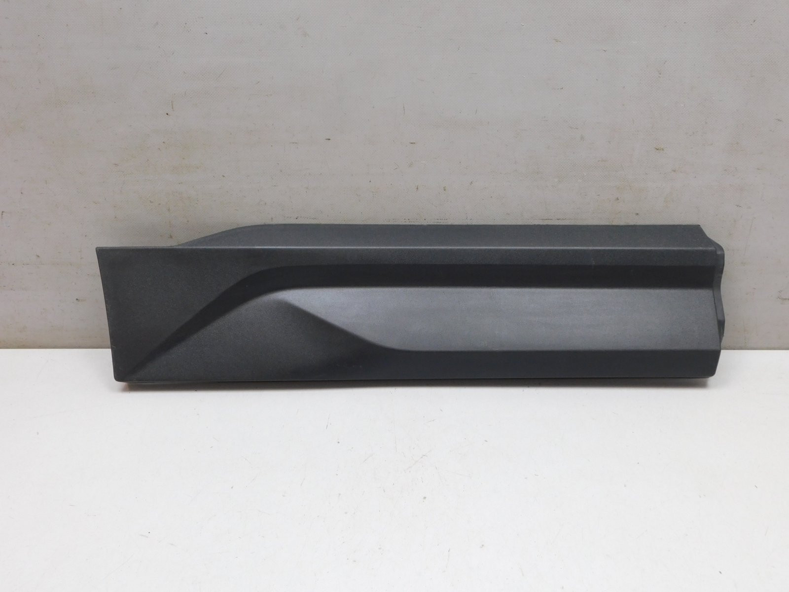 Накладка двери задней правой Geely Coolray I 2020>