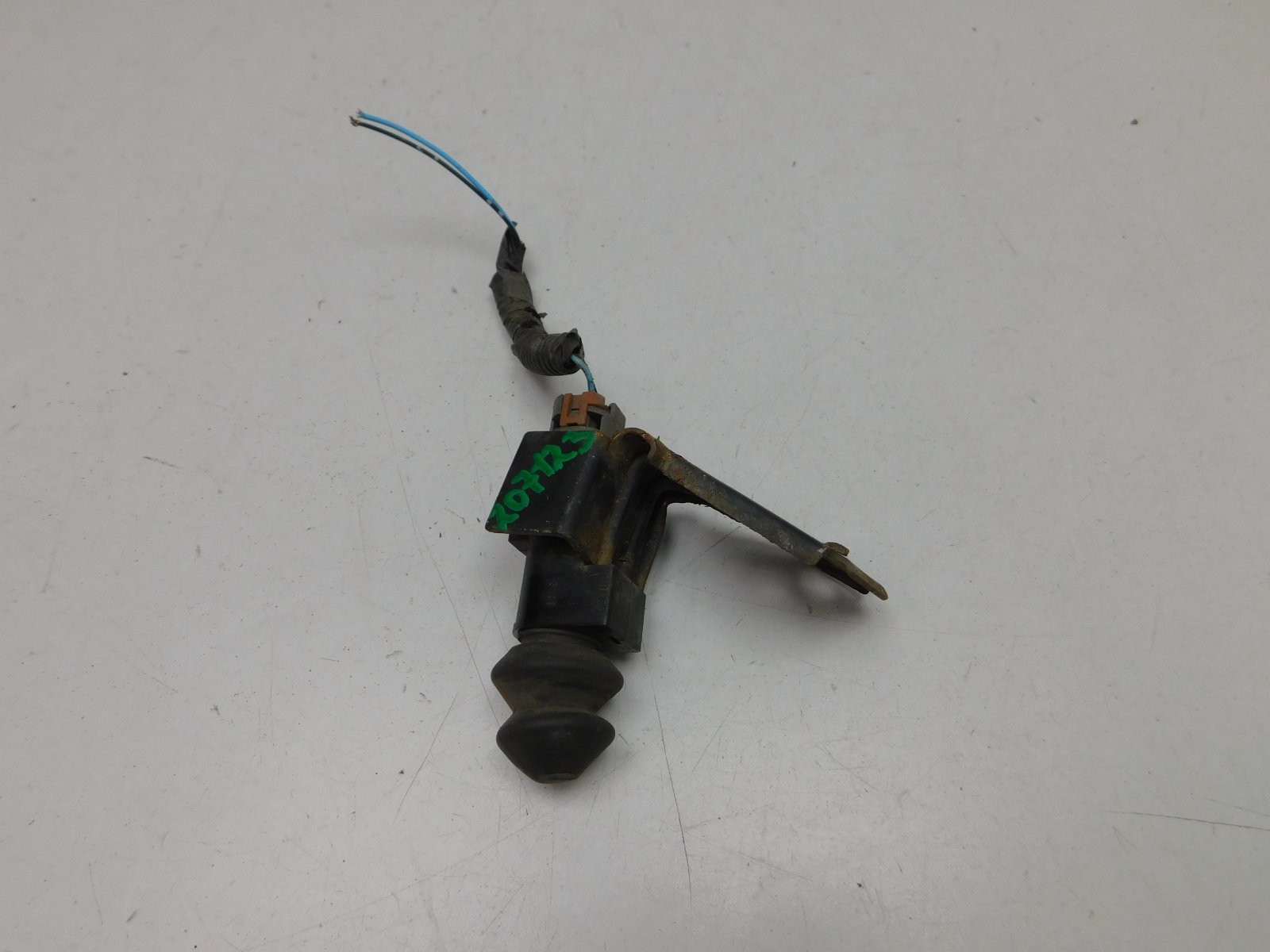 Кнопка Nissan Juke 2011>