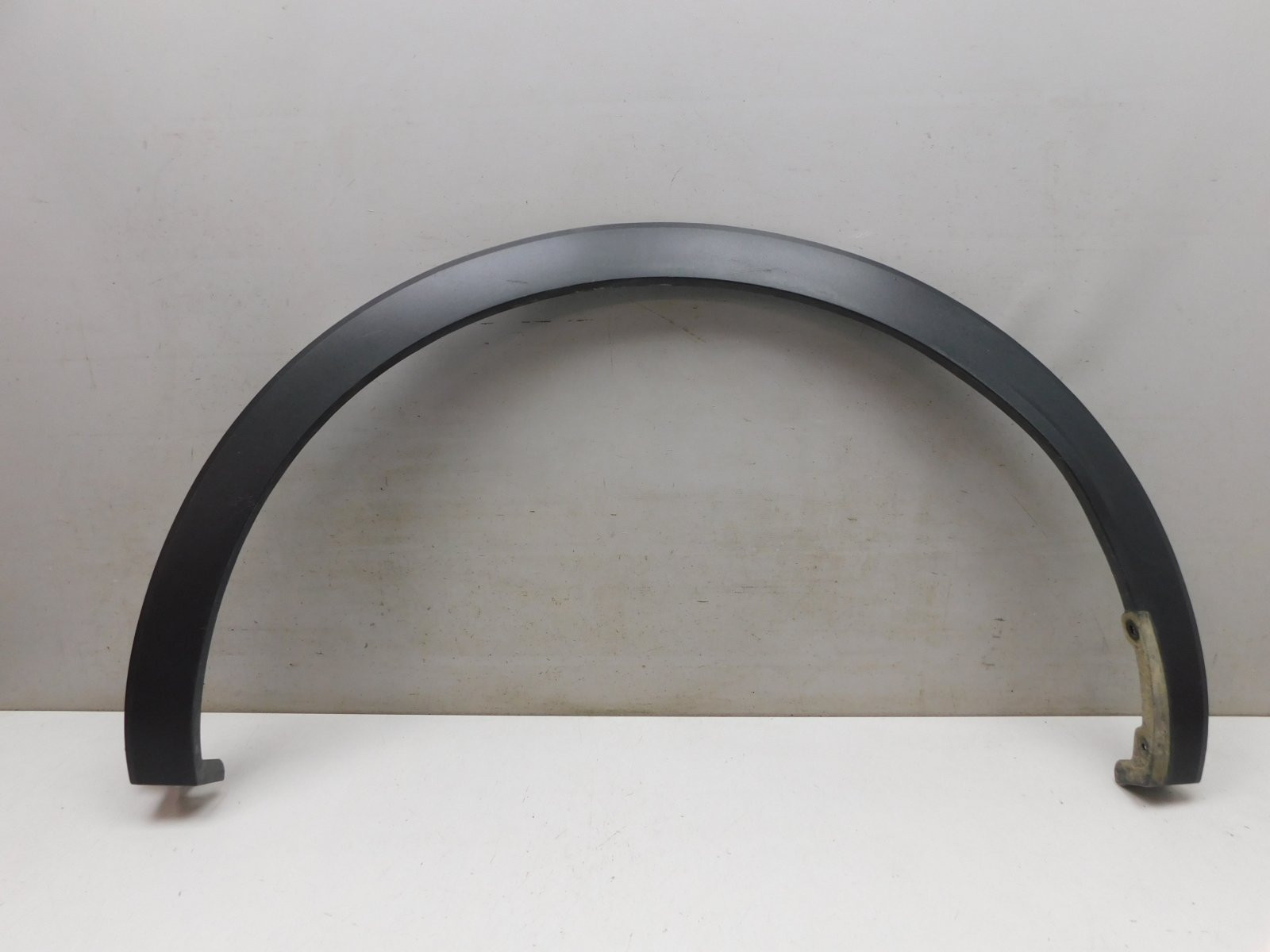 Накладка крыла заднего  левого Renault Arkana 2019>