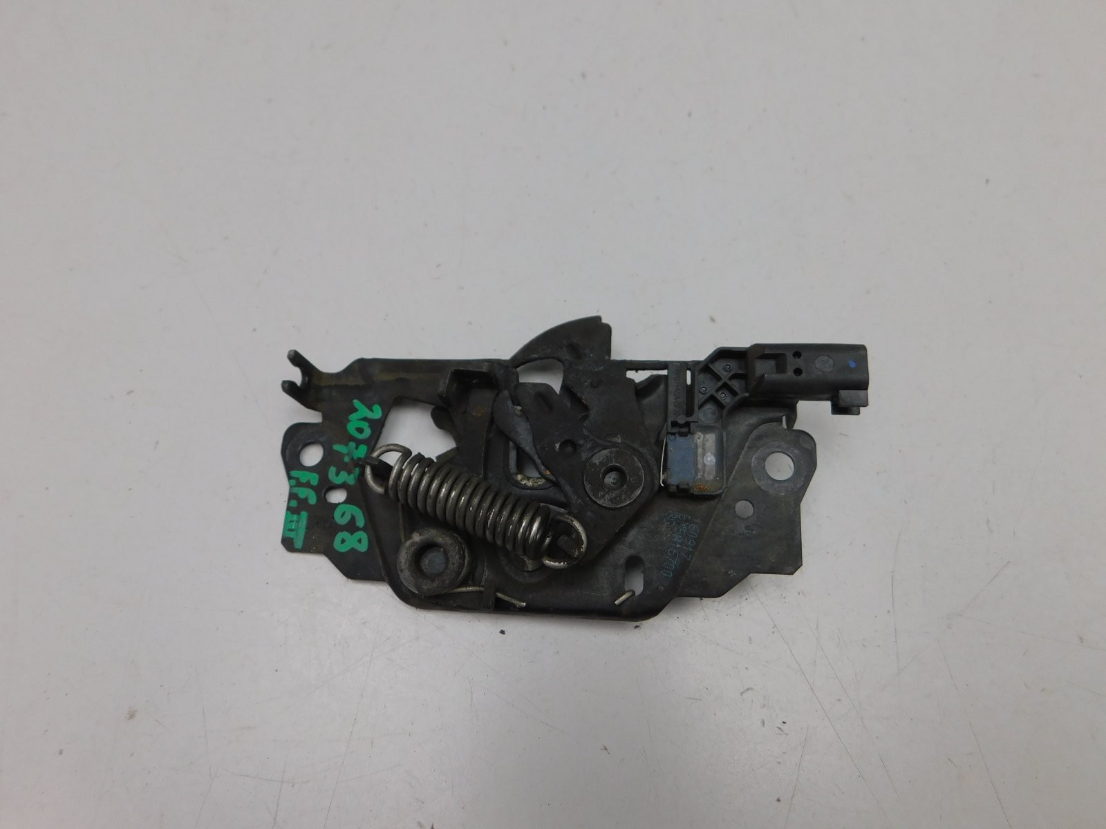 Замок капота Ford Focus III 2011>