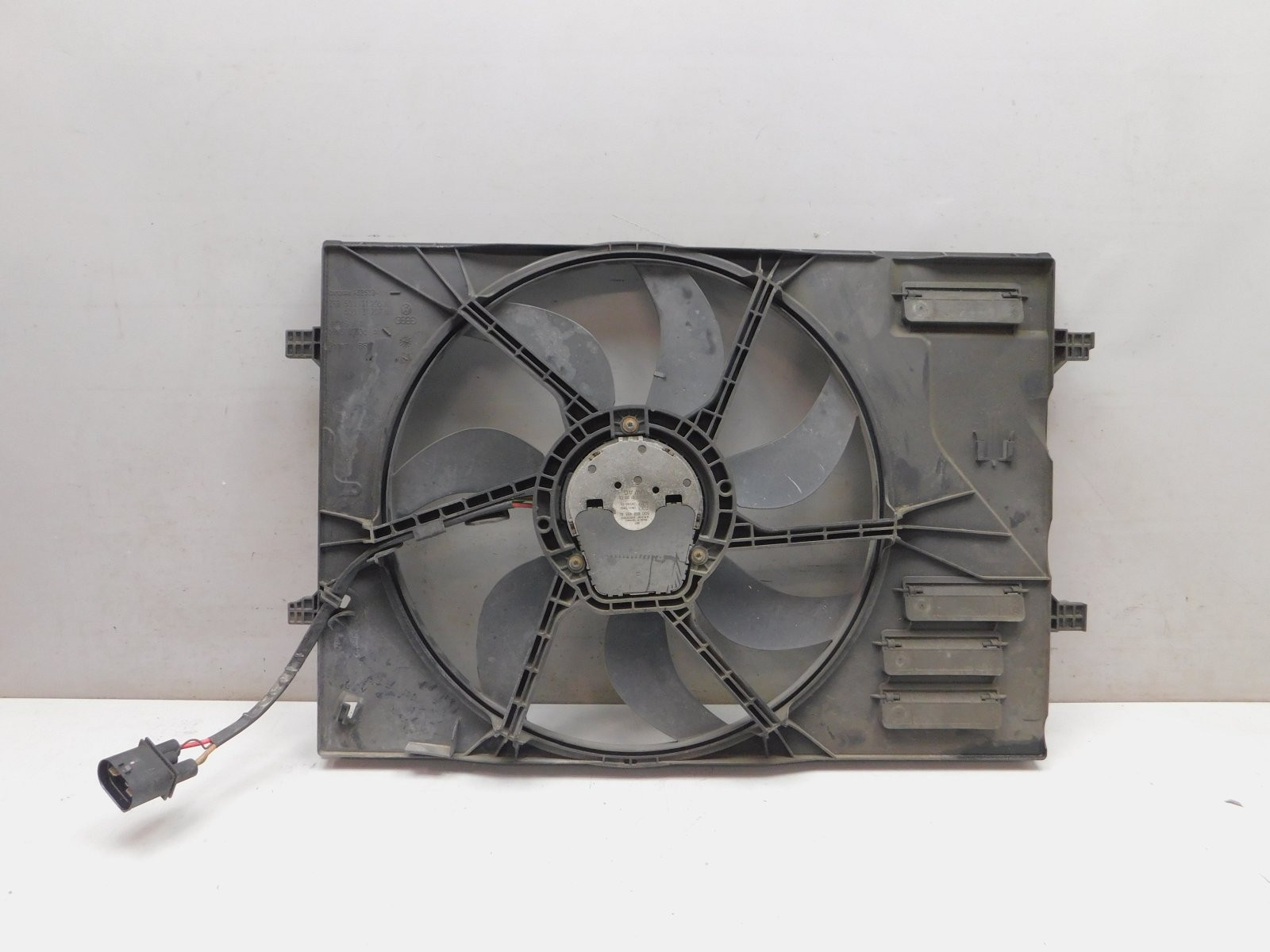 Диффузор радиатора Skoda Octavia III (A7) 2013-2020