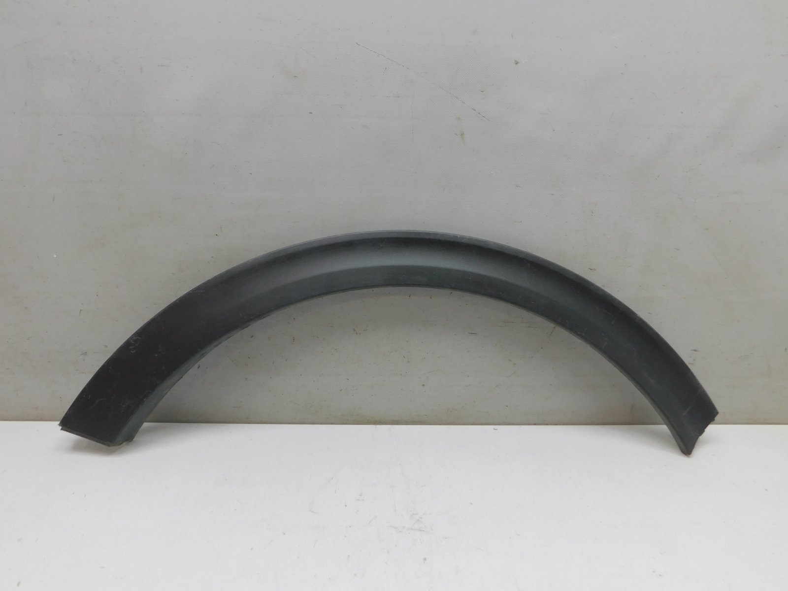 Накладка крыла заднего  левого Kia Sportage 2015>