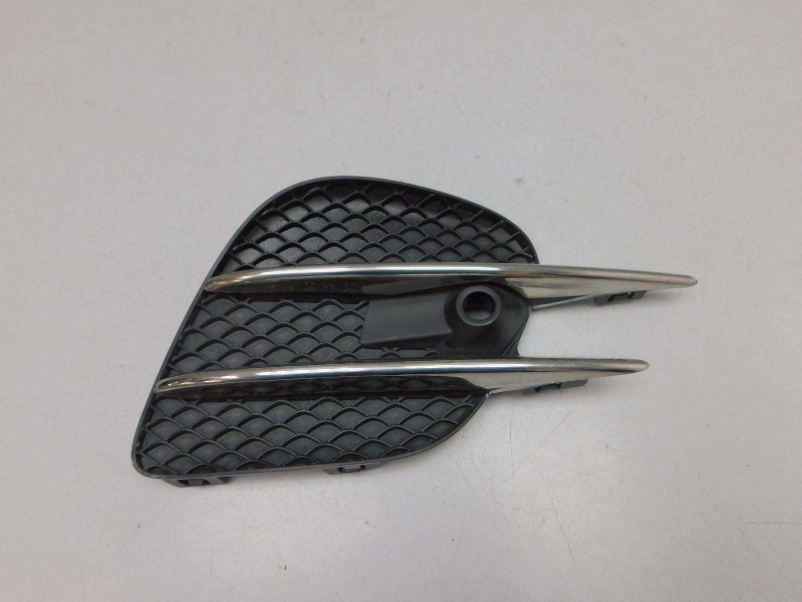 Решетка в бампер правая Mercedes-Benz GLC-Class X253 2015>