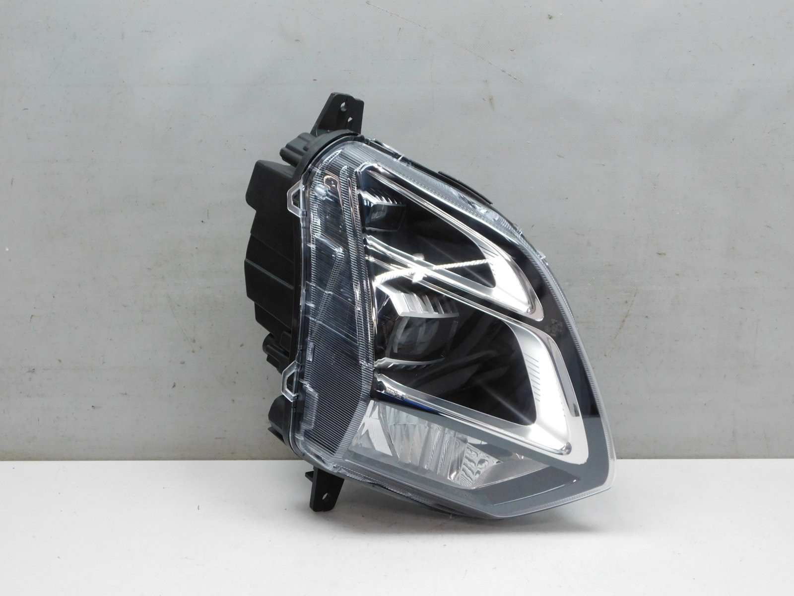 Фара правая Omoda C5 2022>