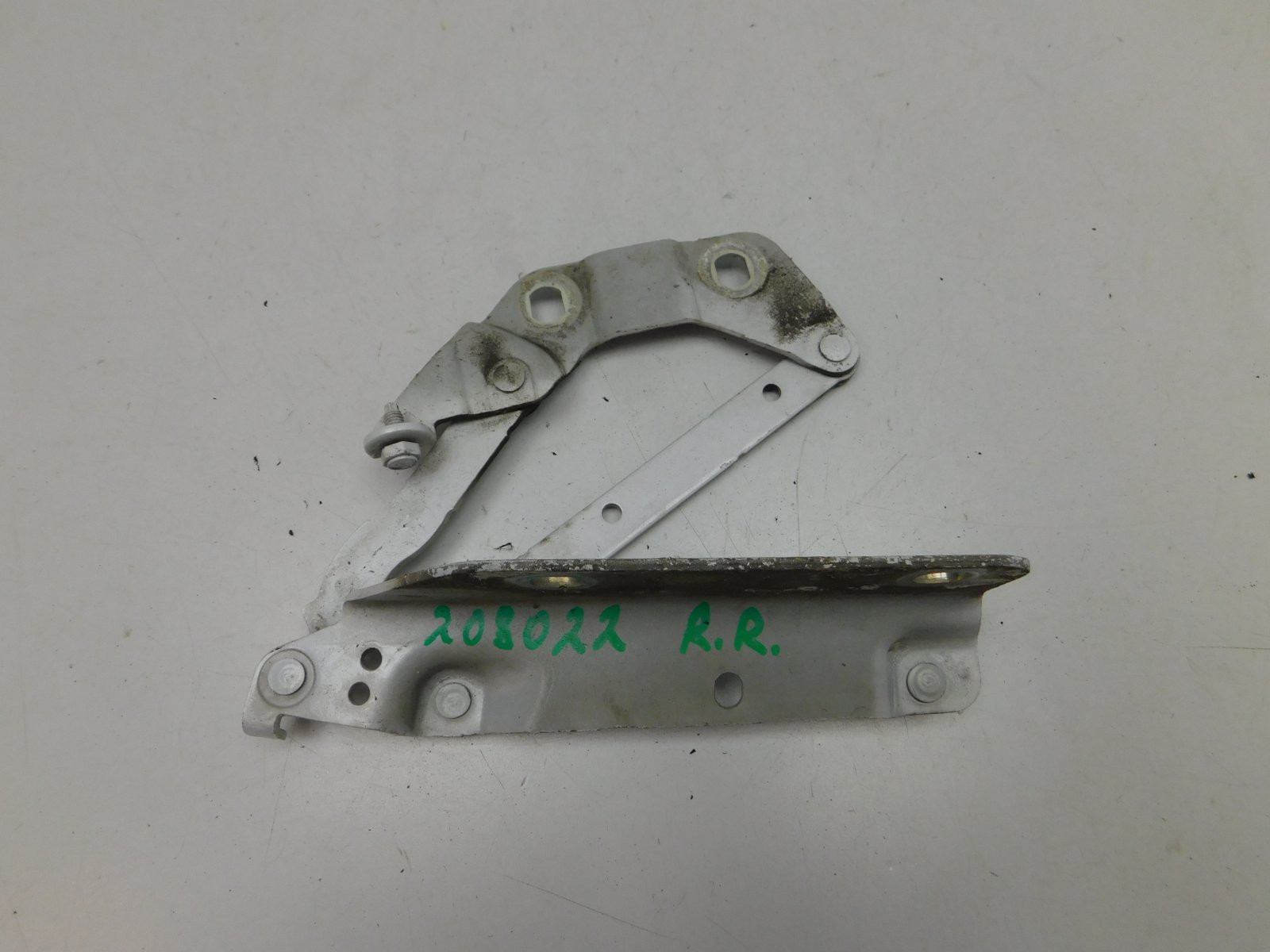 Петля капота левая Land Rover Range Rover Evoque 2011-2019