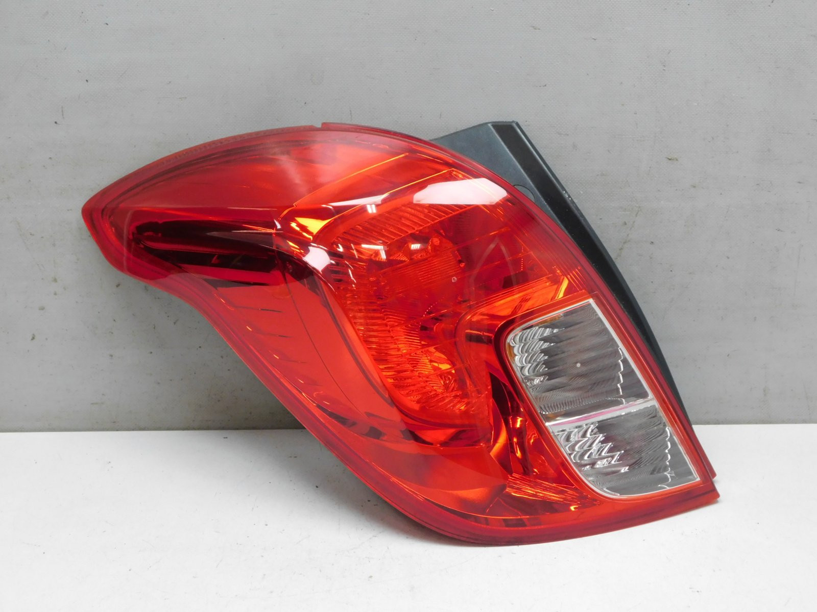 Фонарь задний левый Opel Mokka 2012>