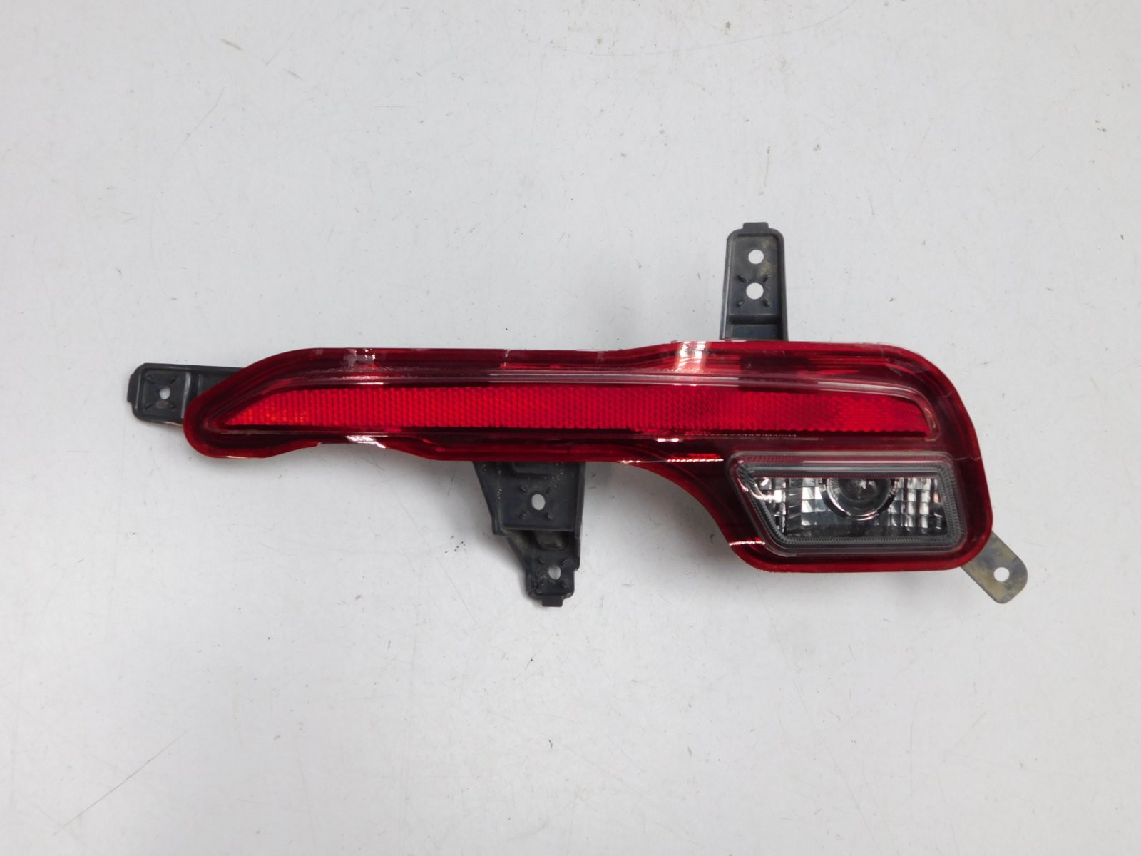 Фонарь задний в бампер правый Kia Sorento IV 2020>