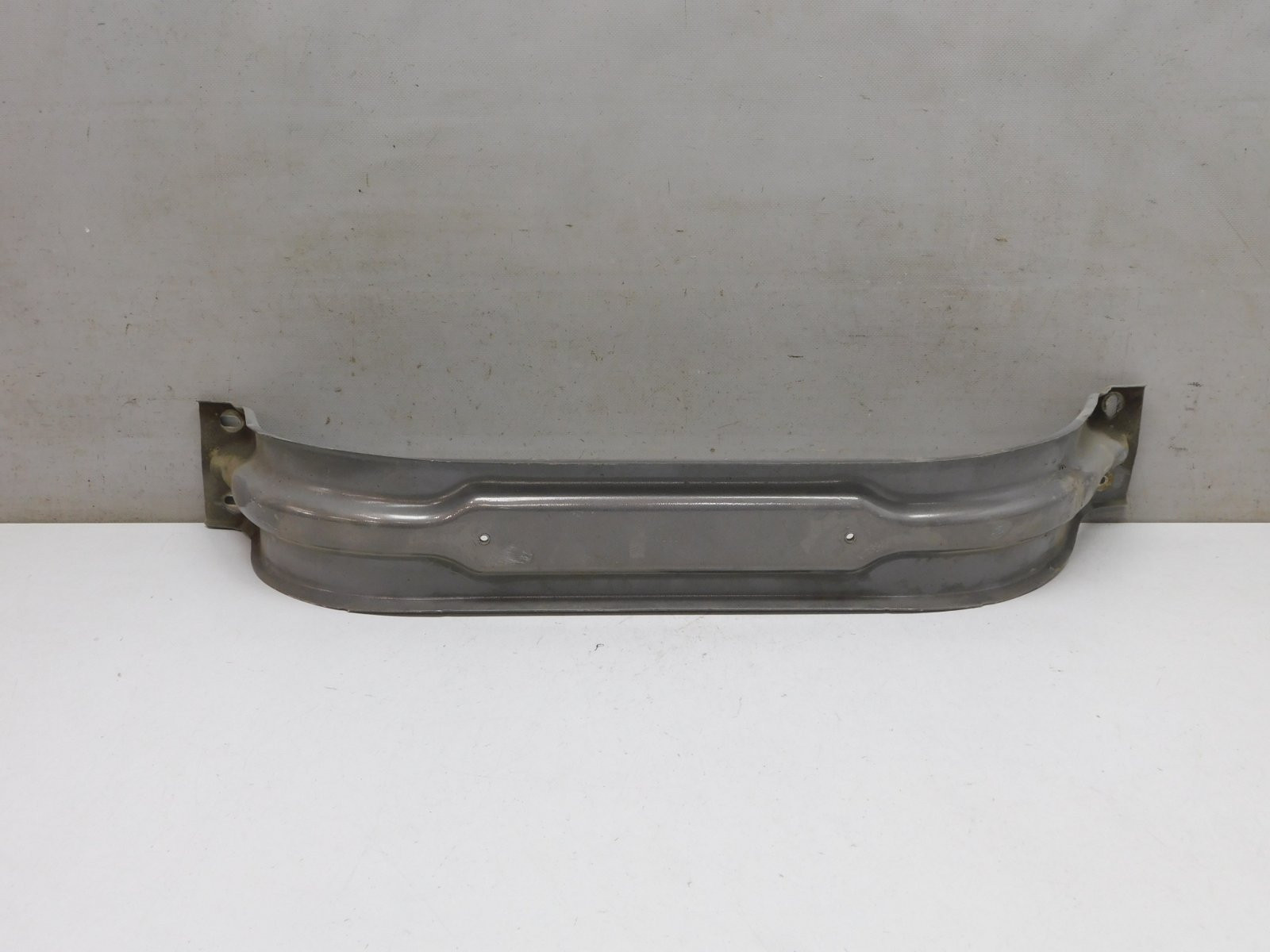 Усилитель переднего бампера VAZ Lada Granta 2011>