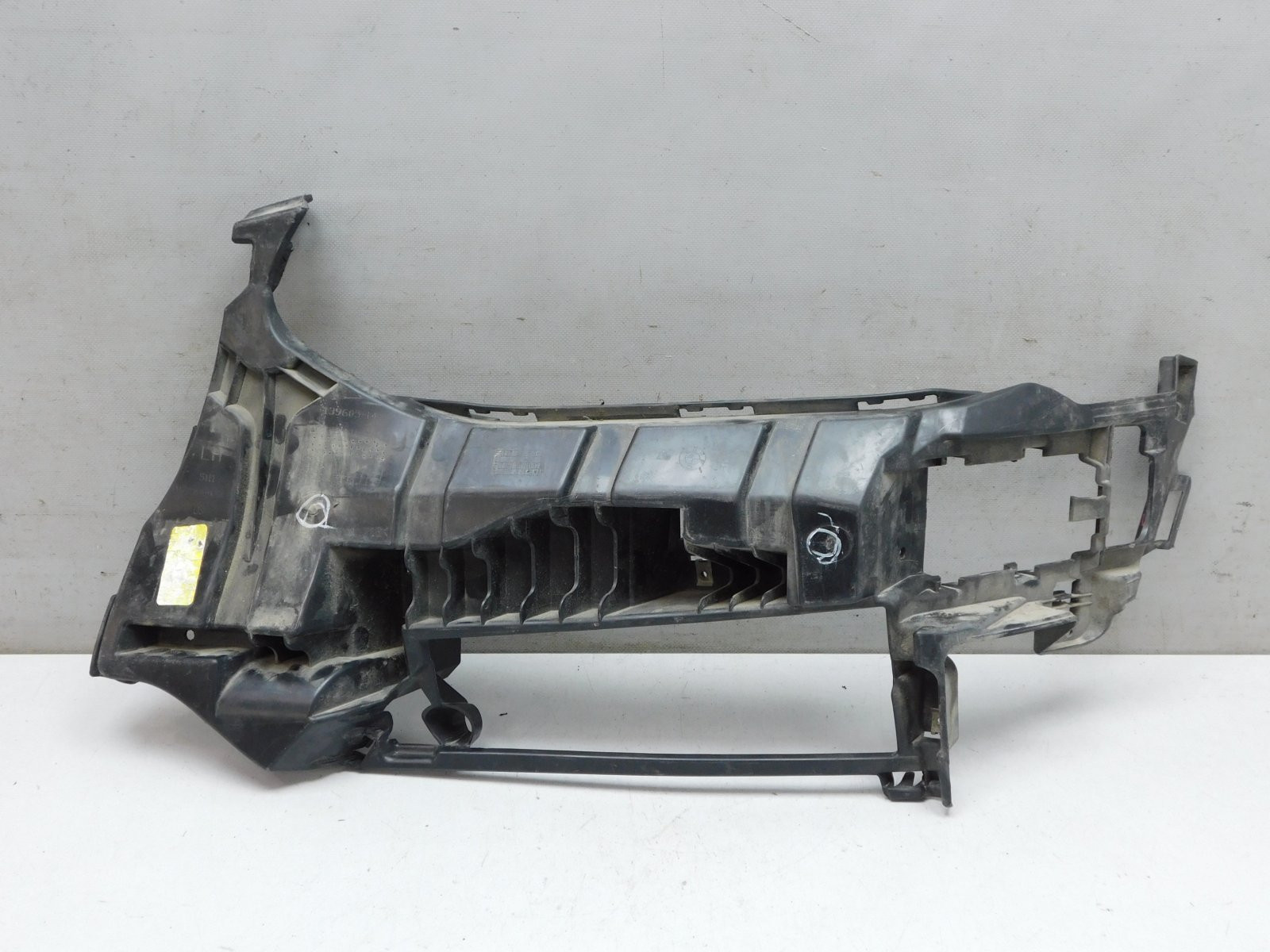 Кронштейн переднего бампера BMW X3 G01 2017>