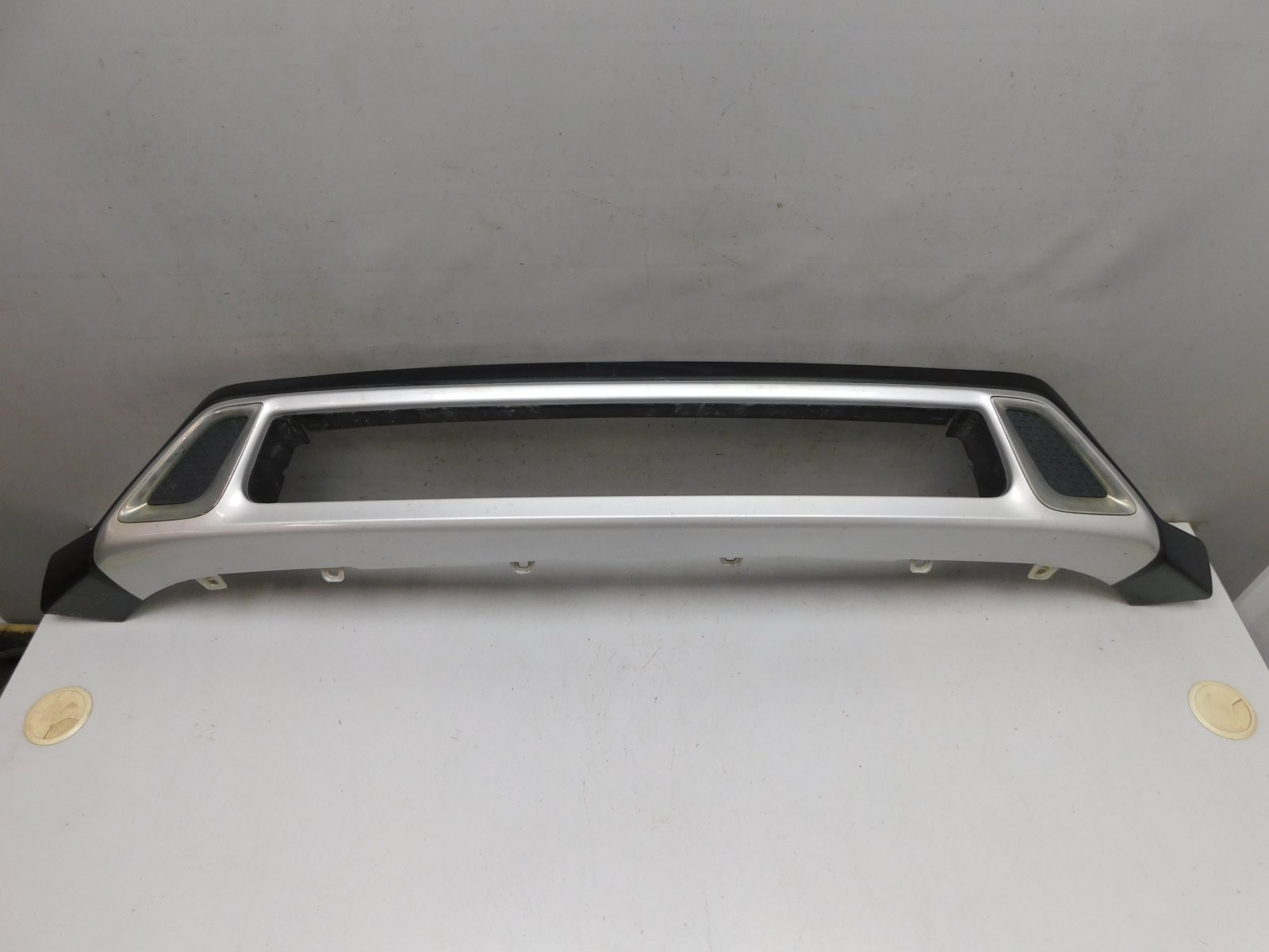 Накладка переднего бампера Mitsubishi Outlander 2012>