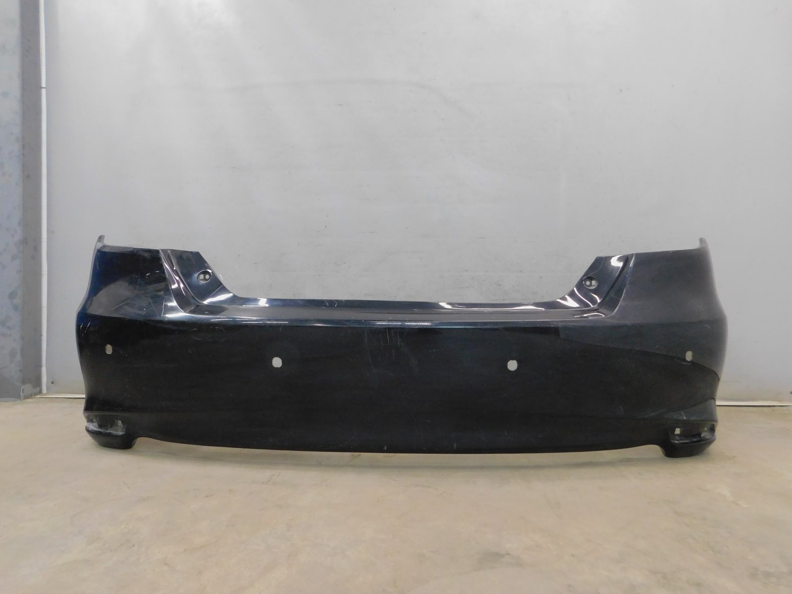 Бампер задний Toyota Camry V50 2011-2018