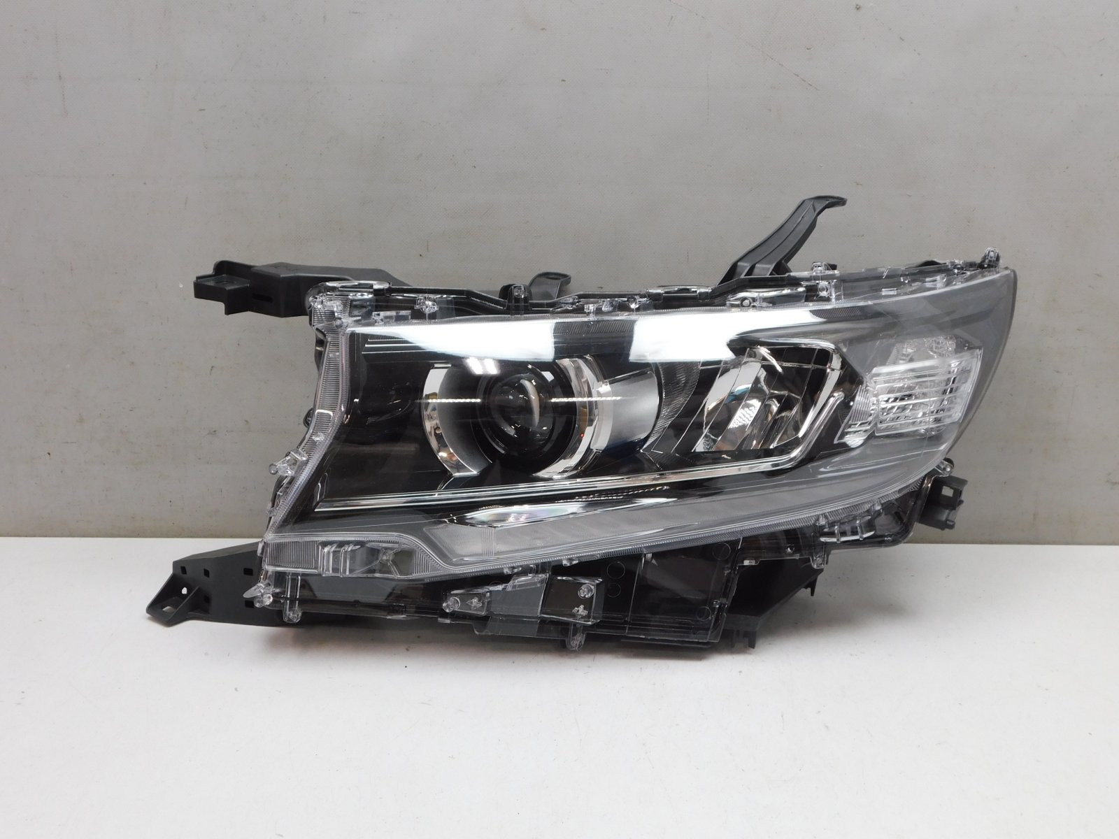 Фара левая Toyota Land Cruiser (150)/Prado 2009>