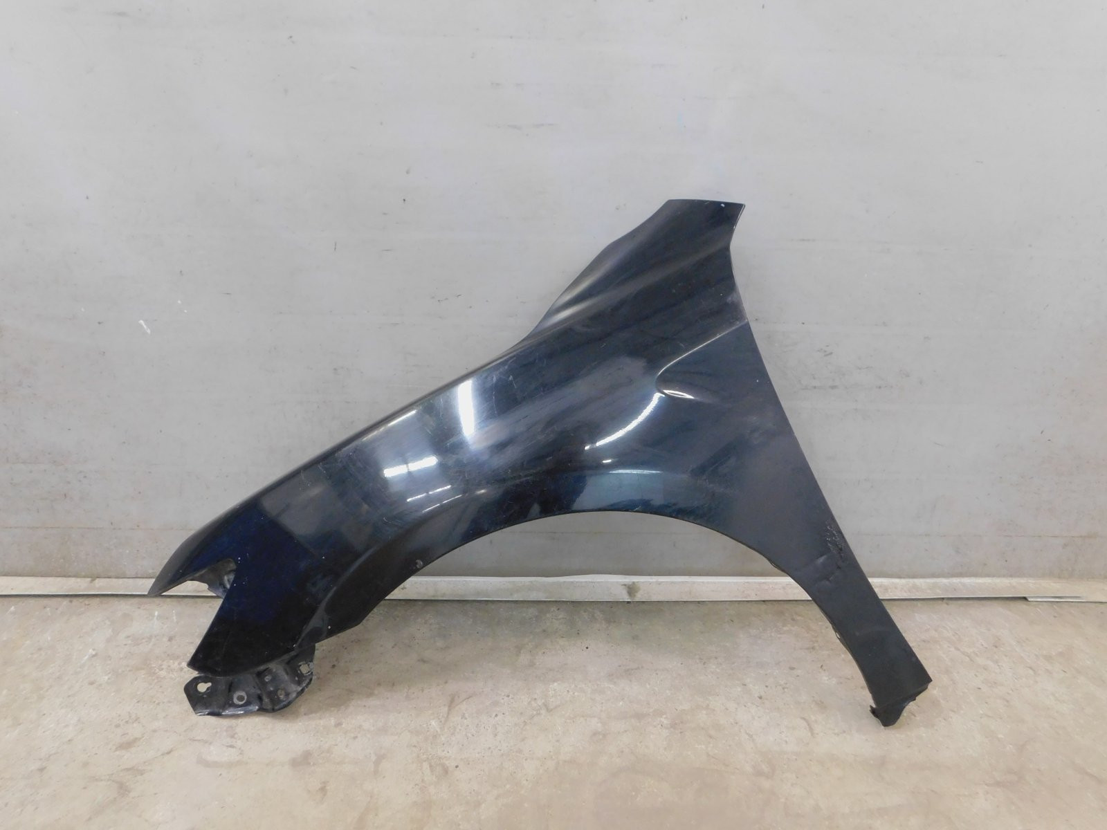 Крыло переднее левое Toyota Camry V40 2006-2011