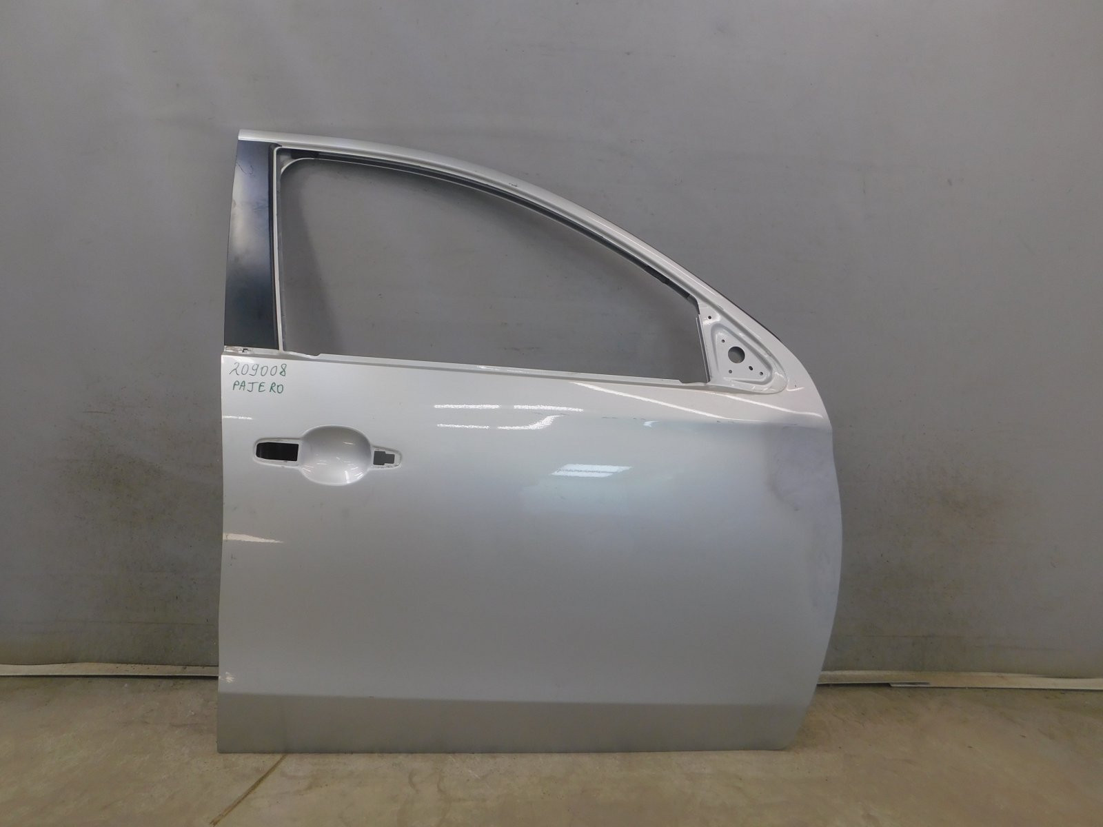 Дверь передняя правая Mitsubishi Pajero/Montero Sport (KS) 2015>
