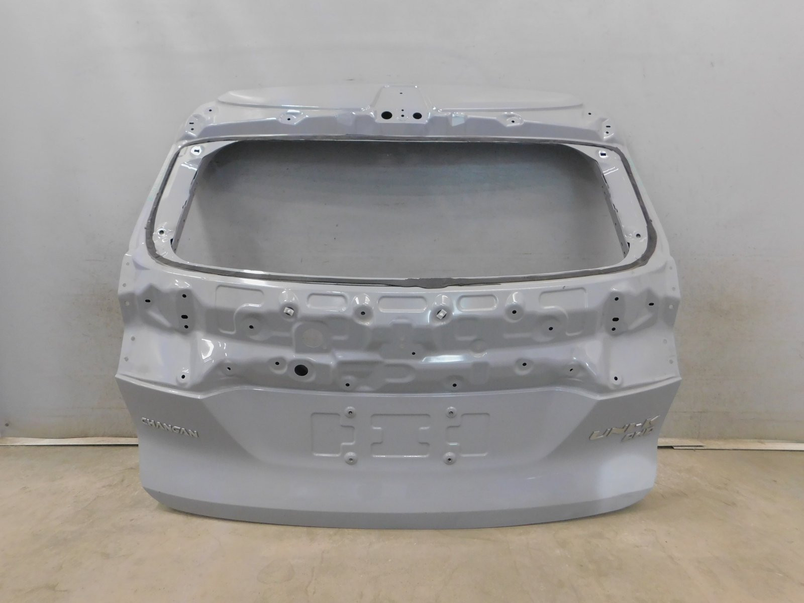 Дверь багажника Changan UNI-K 2020>