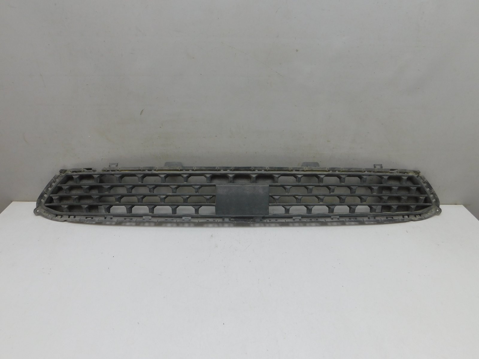 Решетка в бампер центральная Hyundai Santa Fe (TM) 2018>