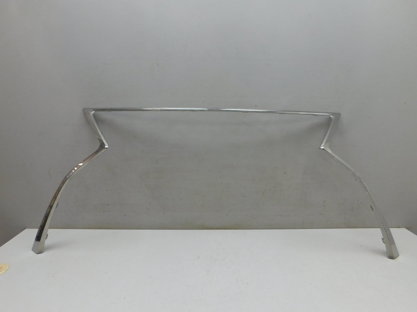 Молдинг решетки радиатора Lexus RX IV 2015>